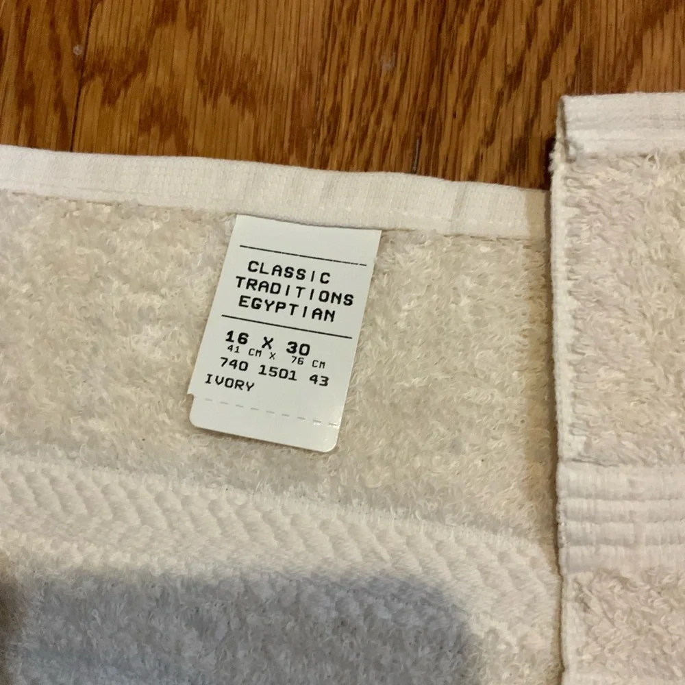 Vintage Classic Traditions Egyptian Cotton Set 2 Ivory 16 X 30 each NOS USA